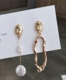 Baroque style golden asymmetrical Geometric stud Earrings