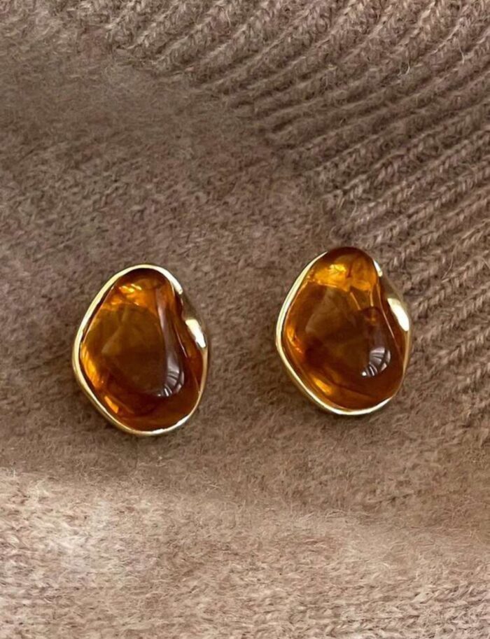 Vintage Resin Inlaid Earring - Image 2